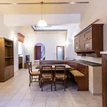 Amazing House In With Bbq & Parking By 360 Estates