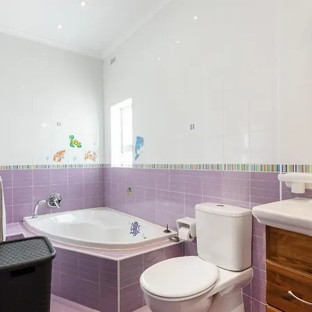 Appartamento Amazing House In With Bbq & Parking By 360 Estates *