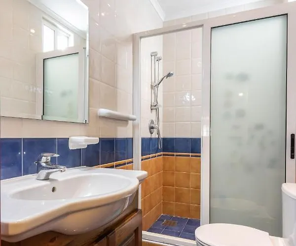 아파트 Amazing House In With Bbq & Parking By 360 Estates