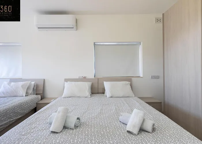 Amazing House In With Bbq & Parking By 360 Estates 아파트 슬리에마