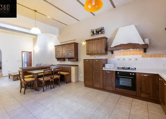 아파트 Amazing House In With Bbq & Parking By 360 Estates 슬리에마