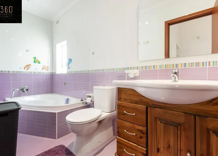 Amazing House In With Bbq & Parking By 360 Estates 아파트