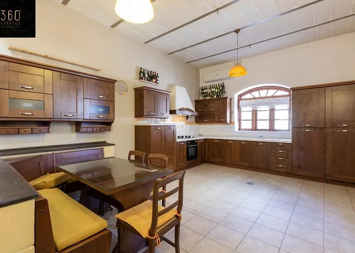 Amazing House In With Bbq & Parking By 360 Estates 슬리에마