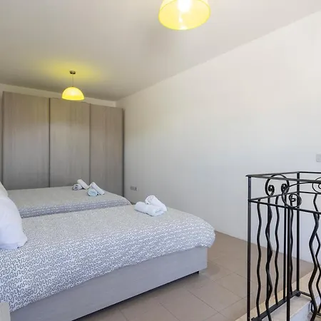 Daire Amazing House In With Bbq & Parking By 360 Estates